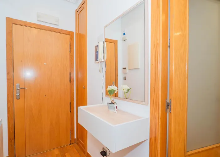 Ybh Luis Taboada 13, 3a Apartament *